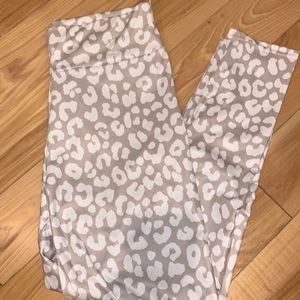 cute cheeta print leggings